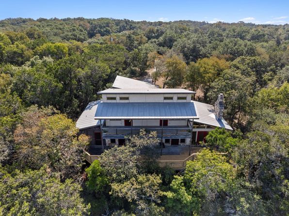 212 Comanche Cp, Kyle, TX 78640