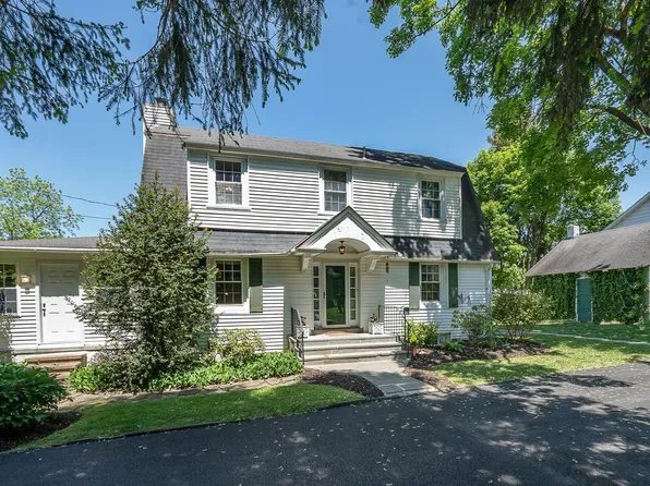 17 Poplar Ln, Paoli, PA 19301