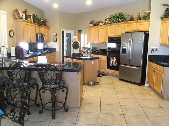 3rd image of 74105 Windflower Ct