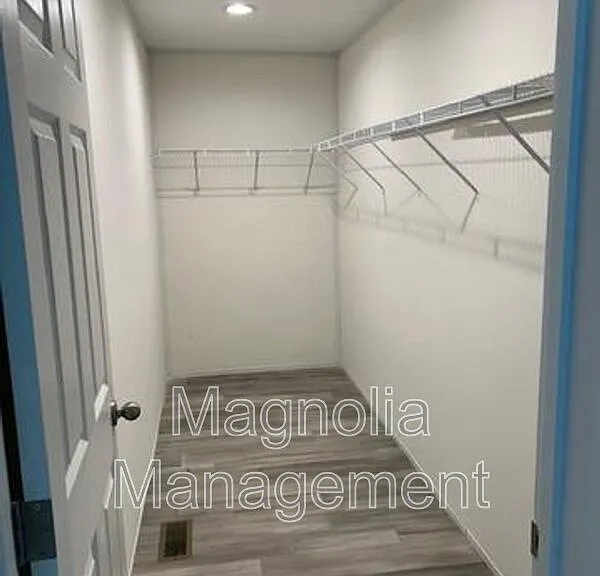 3200 Bobbitt Rd — Photo 6