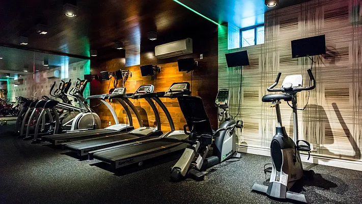 Rented by Nooklyn NYC LLC | media 47