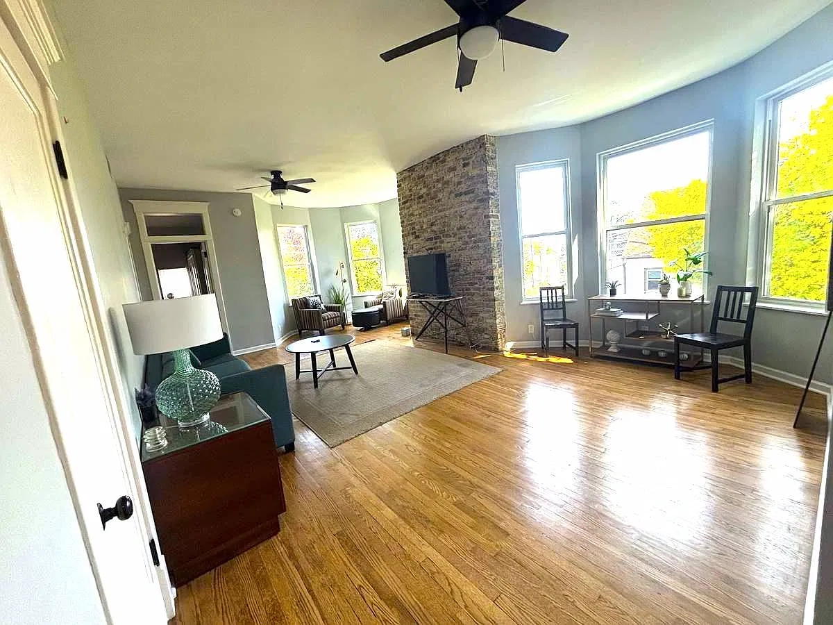 Natural light, beautiful view!