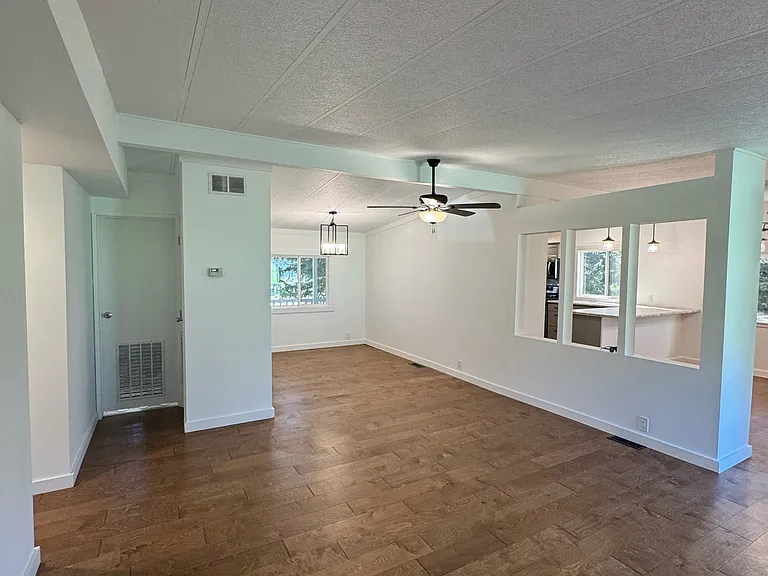 299 Cedar Creek Dr — Photo 29