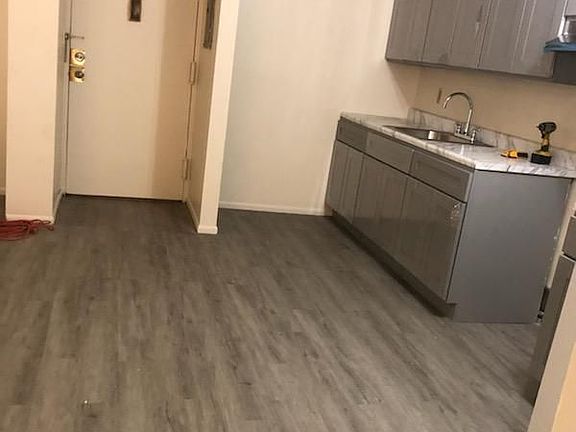 3rd image of 57 Myrtle Ave APT D2