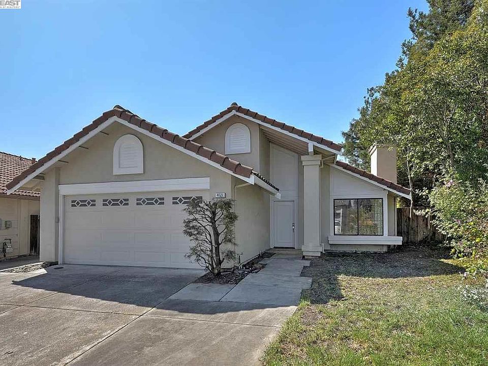 1st image of 4021 Heron Pl
