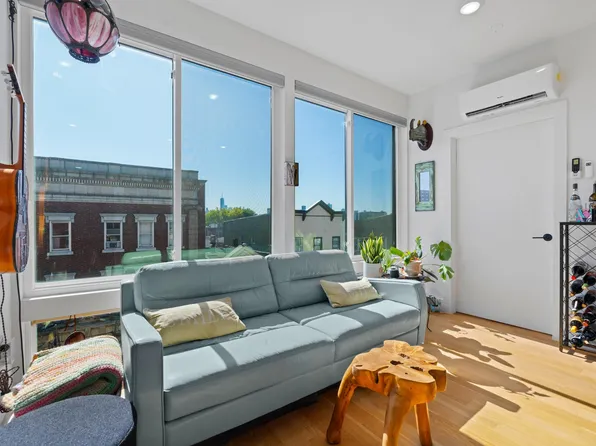 281 Central Avenue image 4 of 17