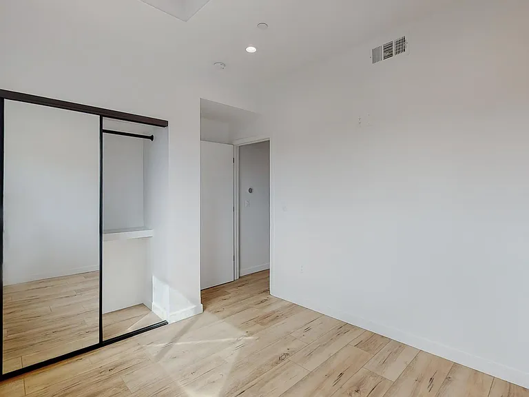 16010 Cantlay St #2 — Photo 8