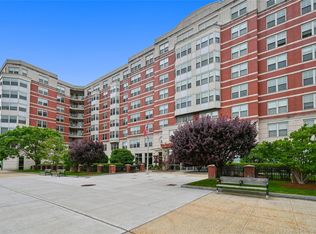 300 Mamaroneck Ave APT 611, White Plains, NY 10605