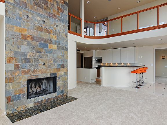 4th image of 2301 Fairview Ave E Penthouse 3