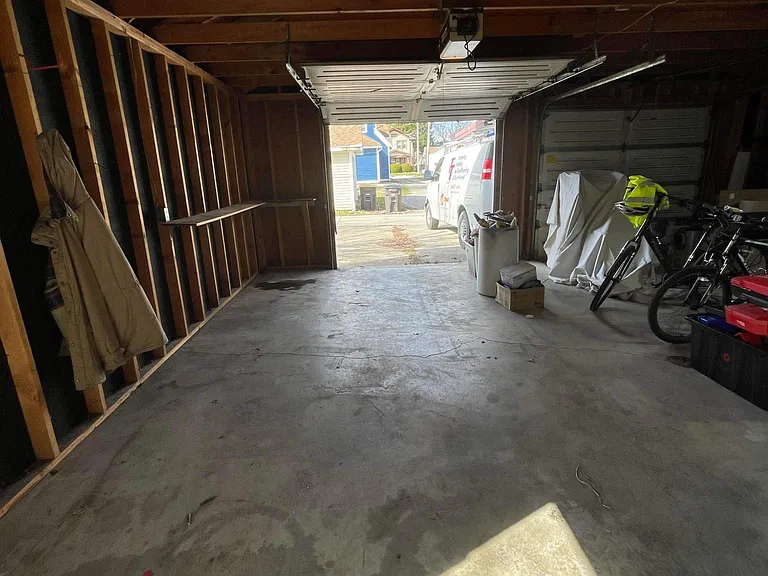 723 Romy Ave — Photo 8