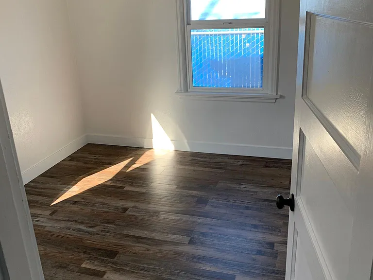 3030 SW Western Blvd — Photo 7