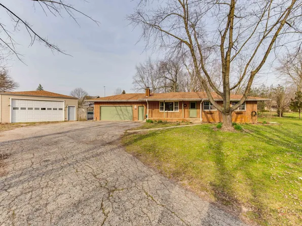 42223 N Chase Ct, Antioch, IL 60002