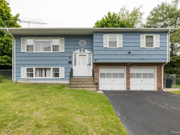 6 Wexler Court, Garnerville, NY 10923