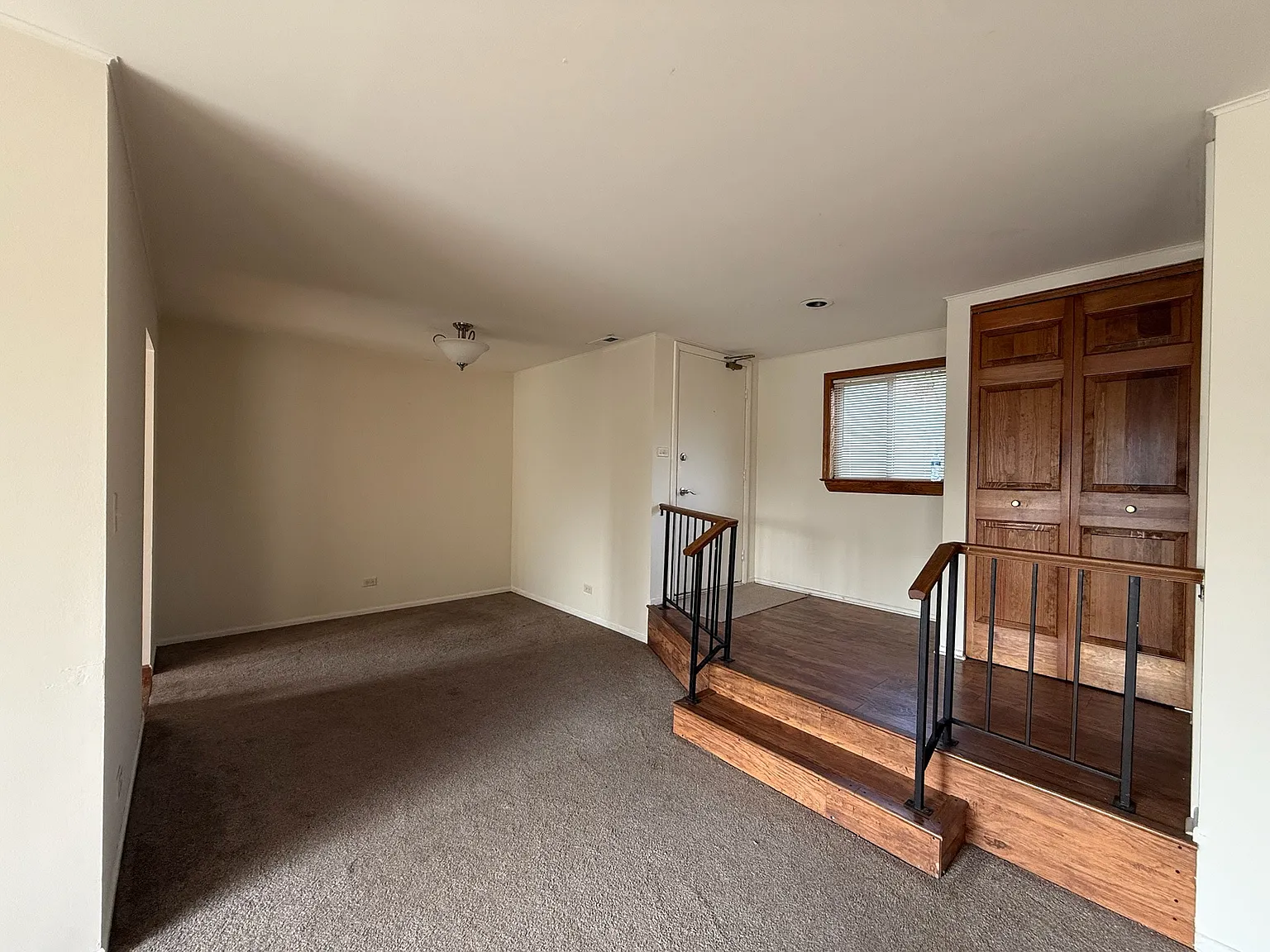 3 bed, 1189 sqft, $2,190 — Photo 4