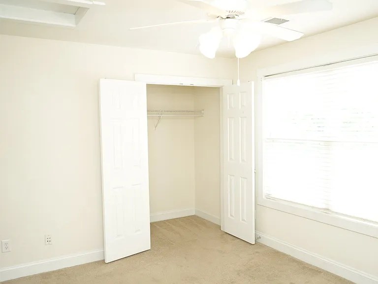 306 Marquette Ct — Photo 28