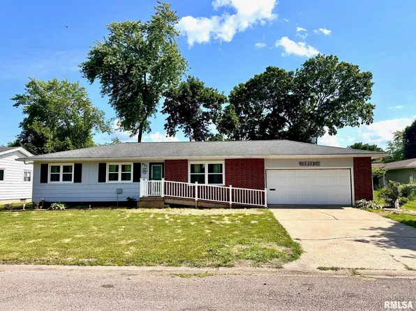 427 Southville Dr, South Jacksonville, IL 62650