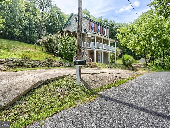 2nd image of 301 Lenker Rd