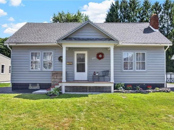 206 Searlwyn Rd, Syracuse, NY 13205