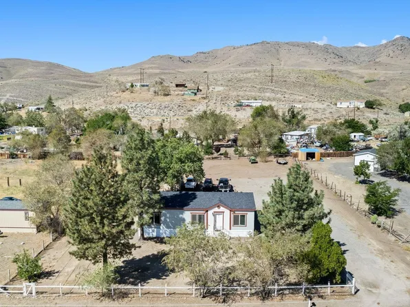 13 Grosh Ave, Dayton, NV 89403