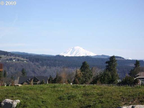 3rd image of 5 Mountain View Dr