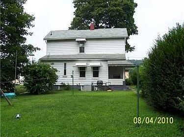 2nd image of 135 Conemaugh St