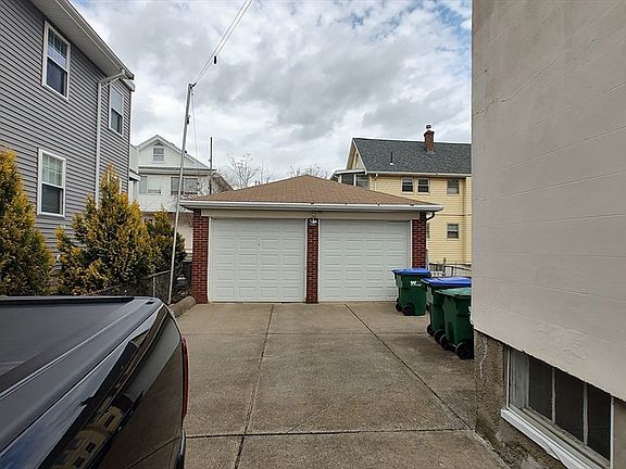 5th image of 193 Willis Ave