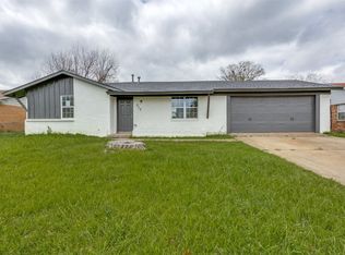 317 McCurdy St, Crowley, TX 76036