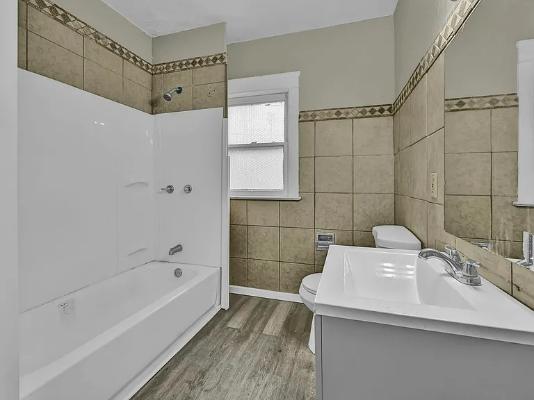 13317 Caine Ave — Photo 15