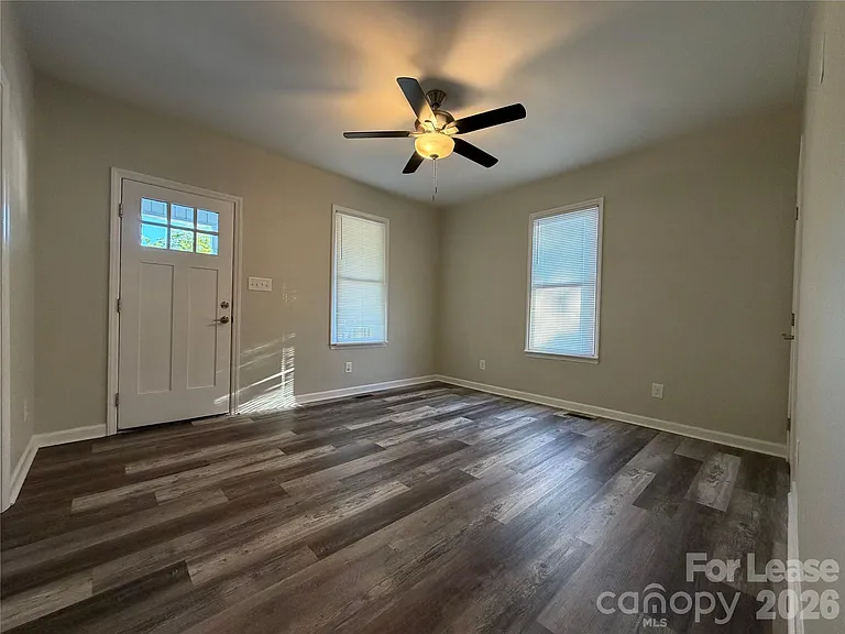 287 Scoggins St — Photo 2