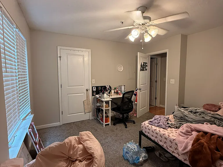 1035 Barnett Shoals Rd #1220 — Photo 5