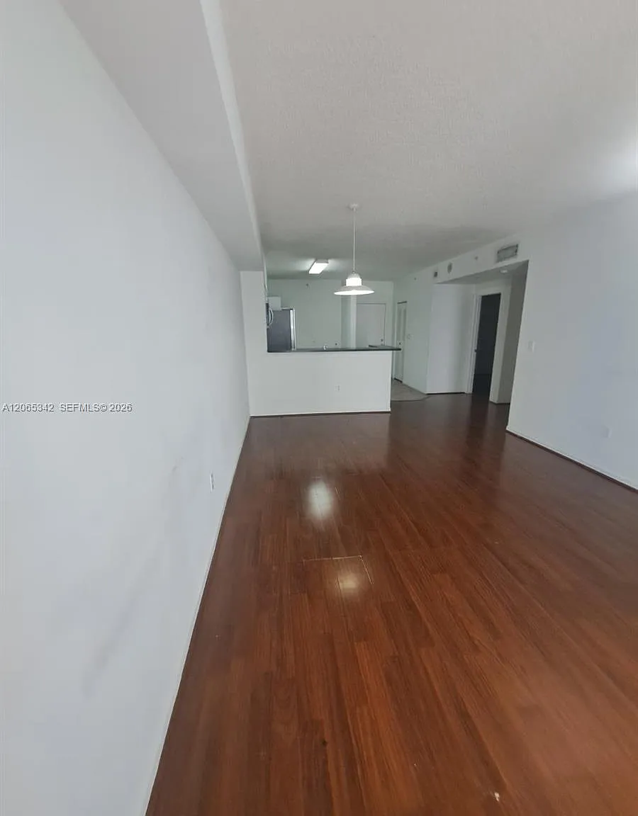 Blue Lagoon Condo — Photo 4