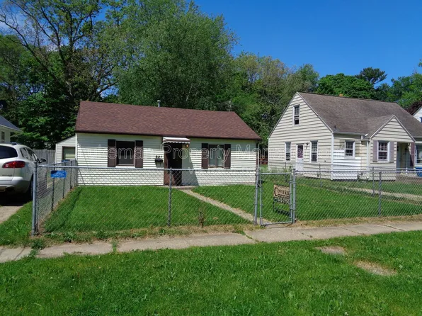 621 Washburn Ave, Kalamazoo, MI 49048