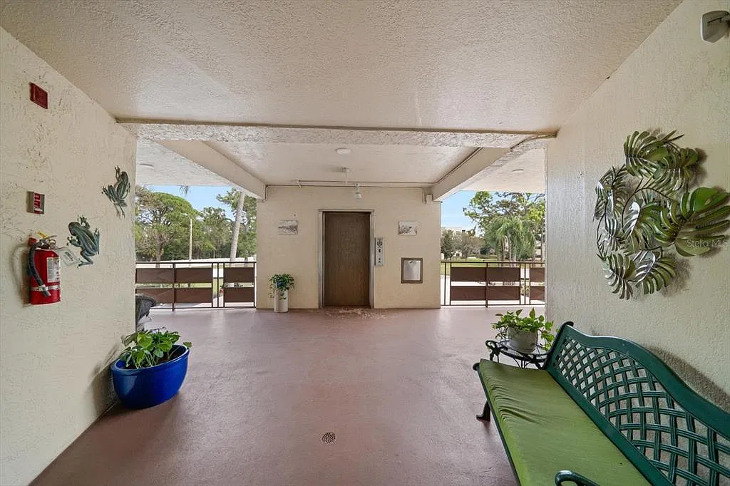 2 bed, 2.0 bath, 1345 sqft, $2,200 — Photo 3