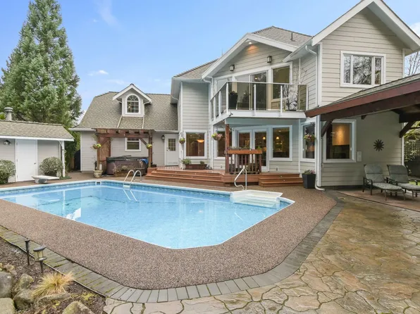 9740 210th St, Langley, BC V1M 2P7