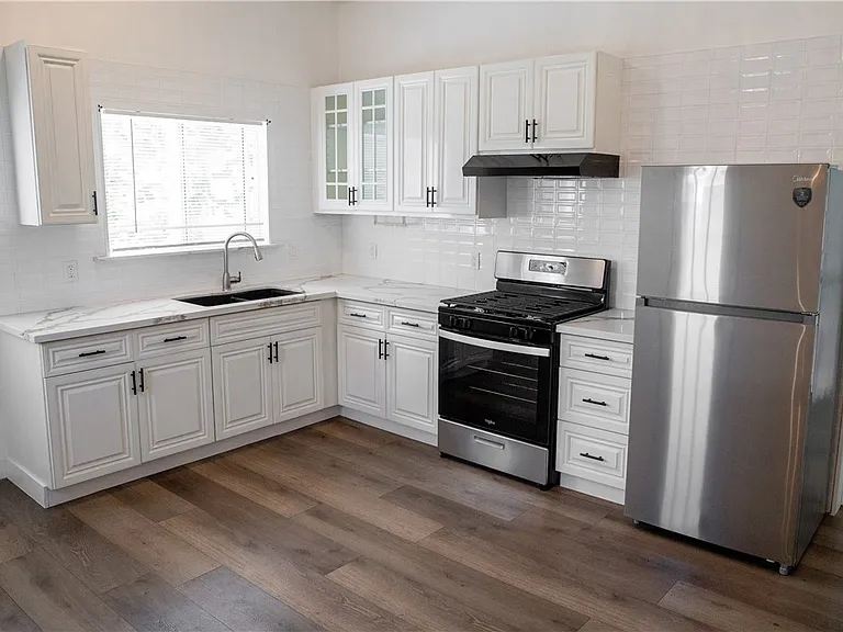 5908 Atlantic Ave #C — Photo 1