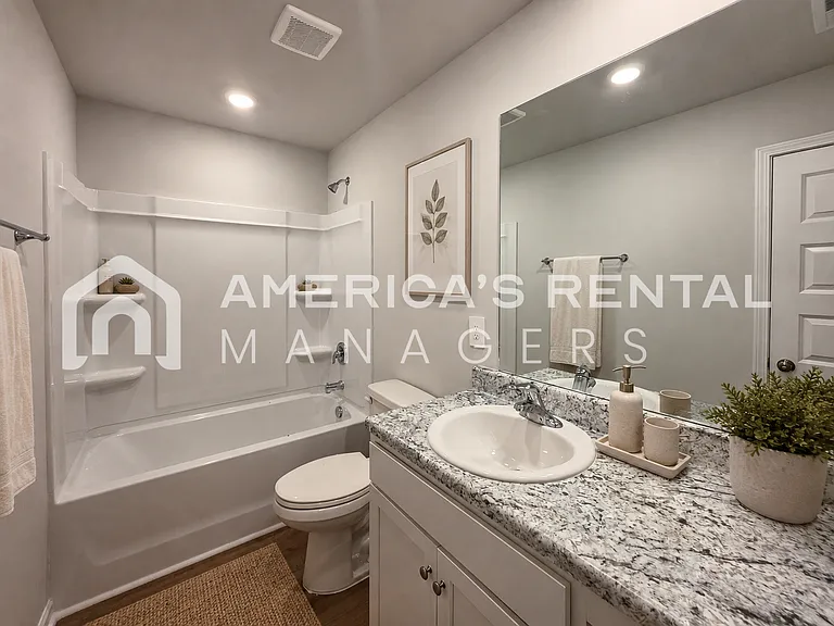 4111 Hudson Ct — Photo 31