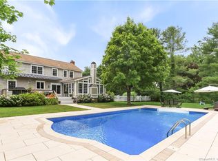 227 Thornwood Rd, Stamford, CT 06903
