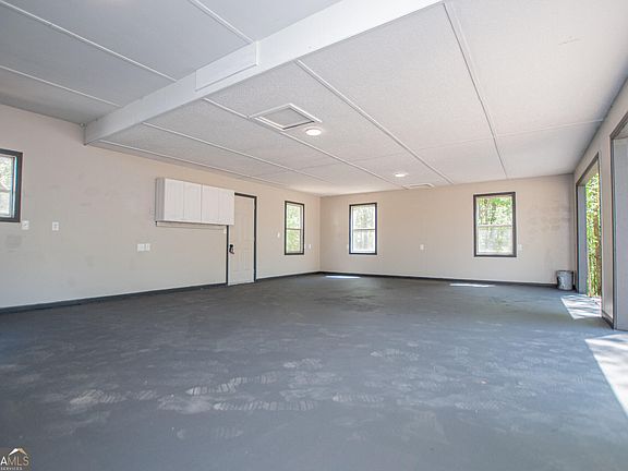 5th image of 3100 Victory Church Rd