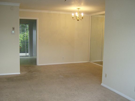 Dining room with mirrored wall