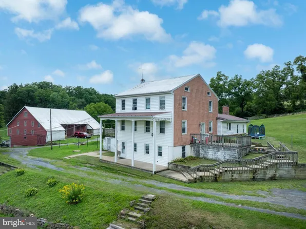 114 Tucker Rd, Spring Mills, PA 16875