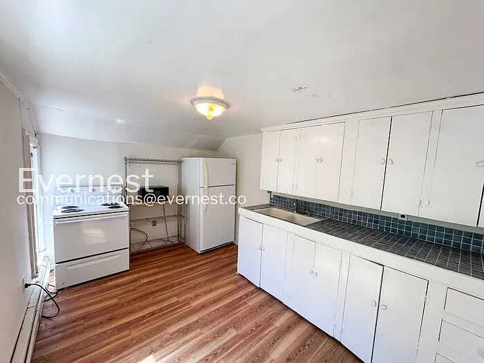 Building Photo - 305 N Boundary St #B