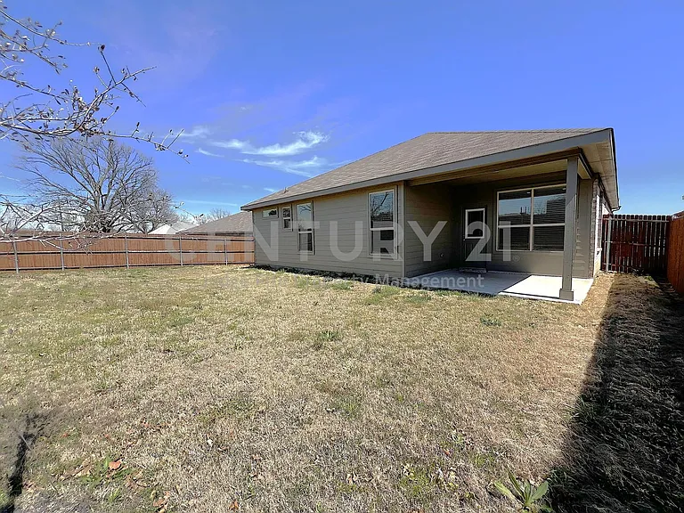 108 Birch Forest Ln — Photo 9