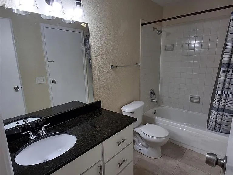 899 Riverside Dr #613 — Photo 12