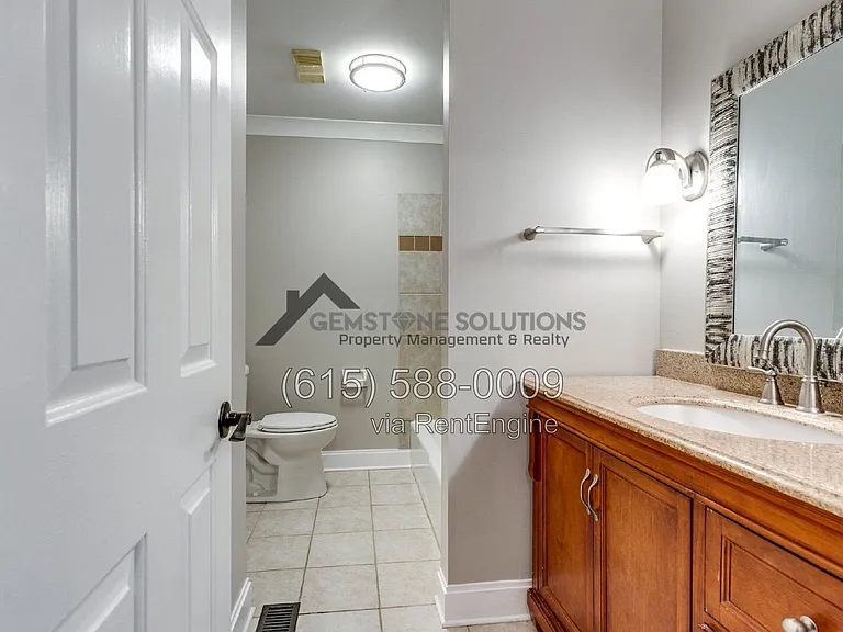 717 Fox Ridge Dr — Photo 24