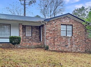 2566 Old Holton Rd, Macon, GA 31204