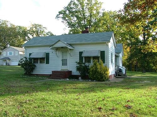 2nd image of 3811 Cottrell Rd