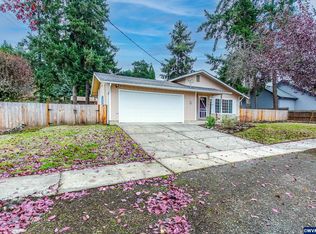 826 Oak St, Brownsville, OR