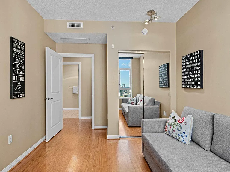 850 Beech St #1603 — Photo 23