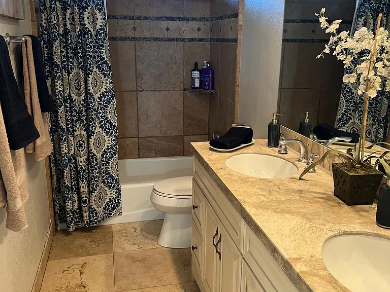 1745 N La Rosa Dr — Photo 30