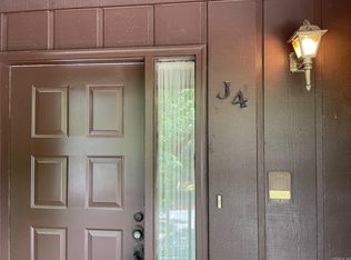 2315 Lakeshore Dr UNIT J4, Hot Springs National Park, AR 71913